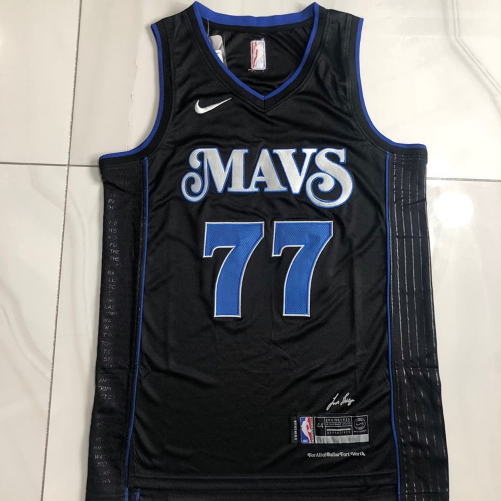Nike Dallas Mavericks Luka Doncic Jersey